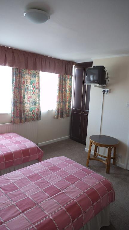 Thalatta Guest House Saint Helier Room photo