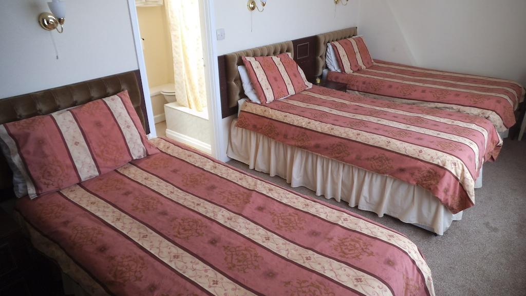 Thalatta Guest House Saint Helier Room photo